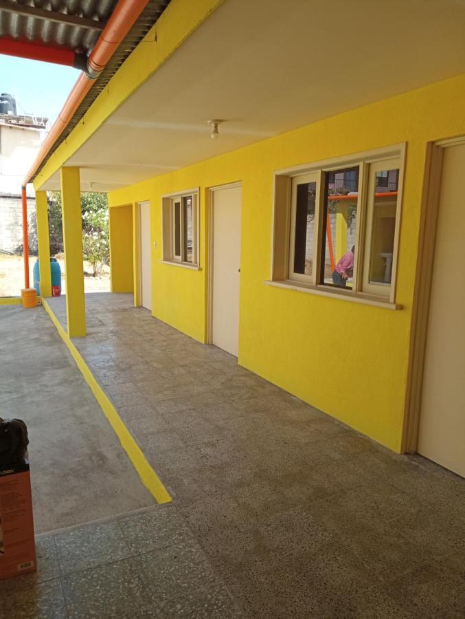 Hostal The Friends Panajachel Ngoại thất bức ảnh